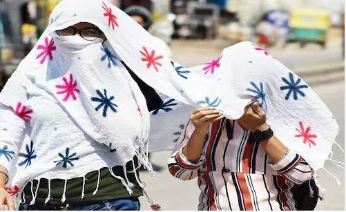 अस्थिर मौसमी मिजाज की सांकेतिक फोटो