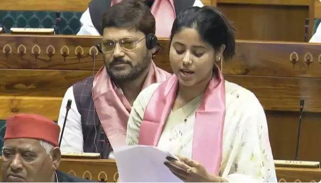 सपा सांसद प्रिया सरोज