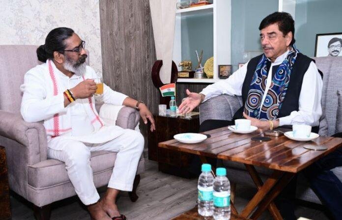 सीएम हेमंत सोरेन मुलाकात सीएम हेमंत सोरेन