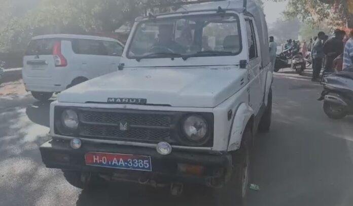 Breaking : चुटिया में पत्थर से कूचकर युवक की हत्या, जांच में जुटी पुलिस...