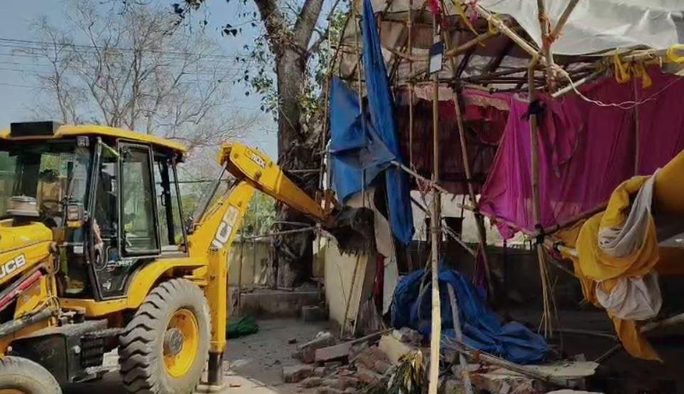 Bokaro के इस इलाके में चल गया बुलडोजर, बड़ी कार्रवाई...