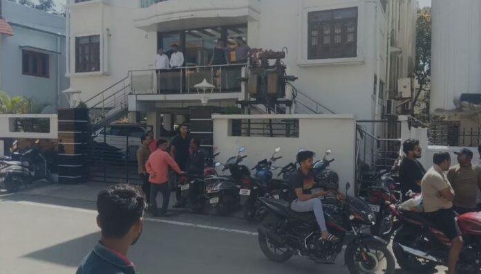 Ranchi Breaking : कडरू में युवती की संदेहास्पद स्थिति में मौत, जांच में जुटी पुलिस...