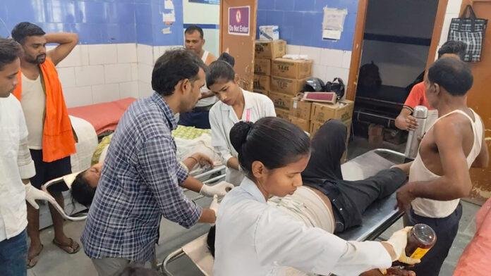 जमीन विवाद में शिक्षक दंपती पर 10 से 15 लोगों ने कर दिया हमला