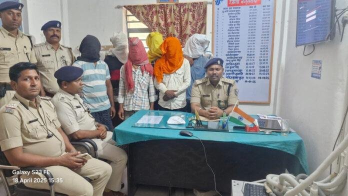 साठा से लूटी गई ई-रिक्शा 50 घंटे के अंदर बरामद, 6 गिरफ्तार