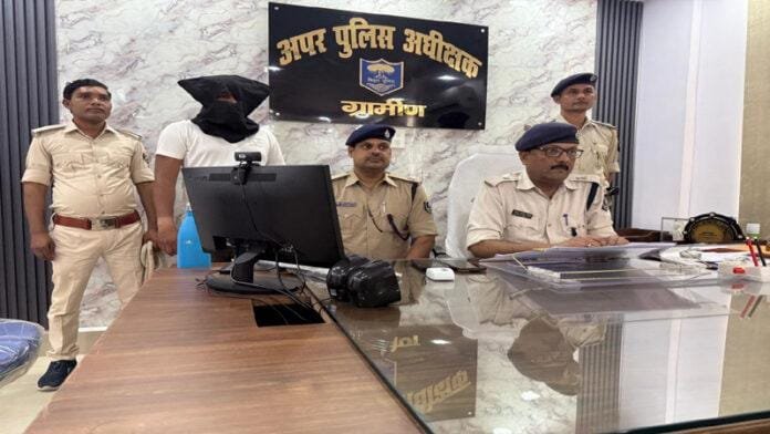 9 वर्षों से फरार कुख्यात नक्सली संजय तिवारी गिरफ्तार