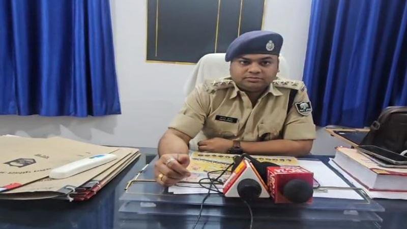 युवक की पीट-पीटकर हत्या, गांव में तनाव का माहौल