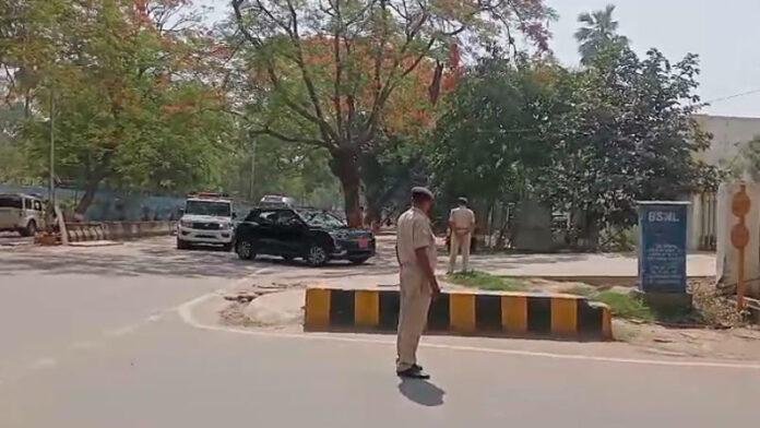 Breaking : PM के कार्यक्रम में शामिल होने के लिए मधुबनी के लिए निकले राज्यपाल व मुख्यमंत्री