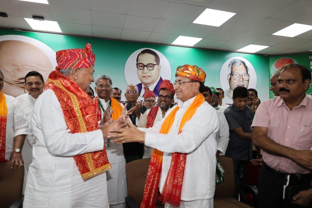 JDU प्रदेश कार्यालय में मनायी गई भामाशाह की जयंती, नीतीश ने सबका किया स्वागत