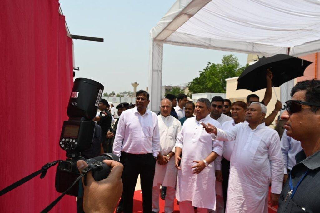 मुख्यमंत्री ने महाबोधि अतिथिगृह व बिपार्ड में मेजर ध्यानचंद खेल परिसर का किया उद्घाटन