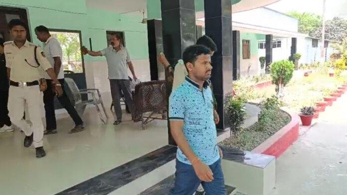 निगरानी की बड़ी कार्रवाई, घूस लेते पकड़े गए SDPO के रीडर