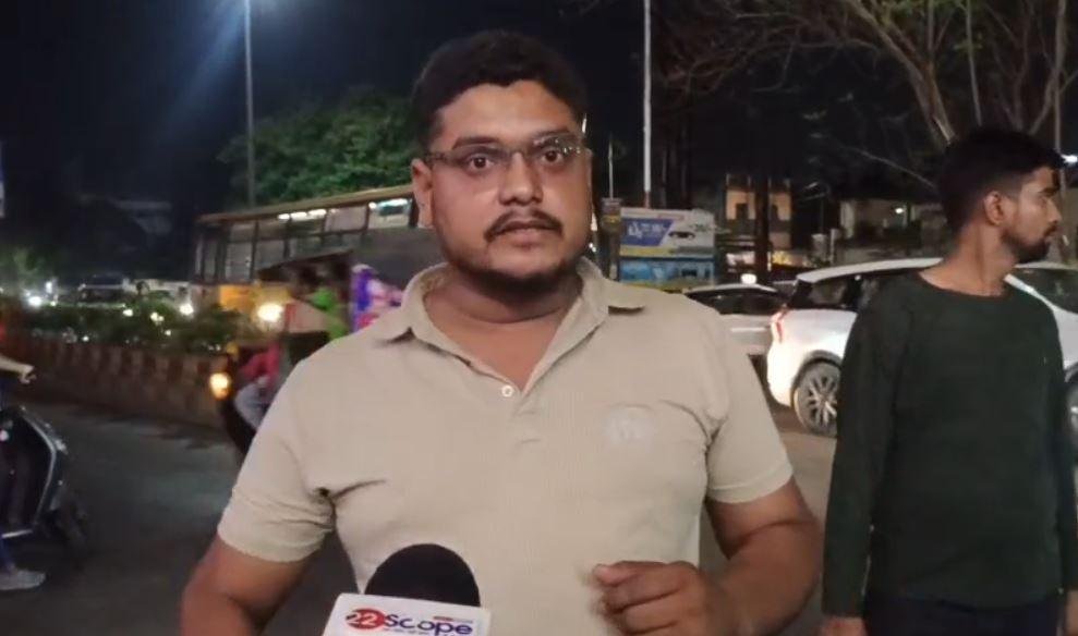Jamshedpur : बीच सड़क खड़ी लावारिस कार से मची अफरातफरी, मौके पर पहुंच गई पुलिस और फिर...
