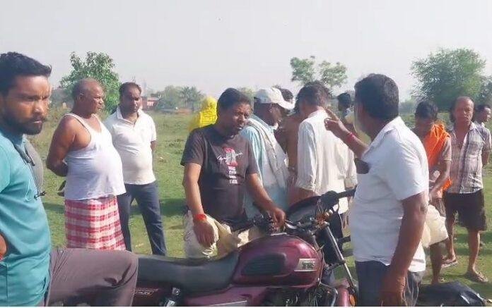 Bokaro : तालाब से व्यक्ति का तैरता हुआ शव बरामद, जांच में जुटी पुलिस...