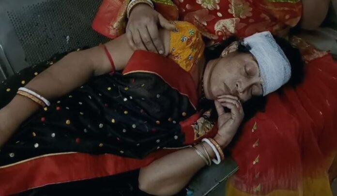 Dhanbad Crime : चलती बाइक में छिनतई, महिला का फूटा सर...