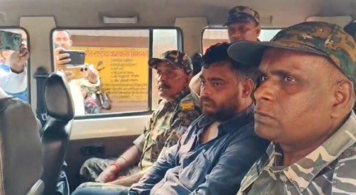 pakur bribe Pakur
