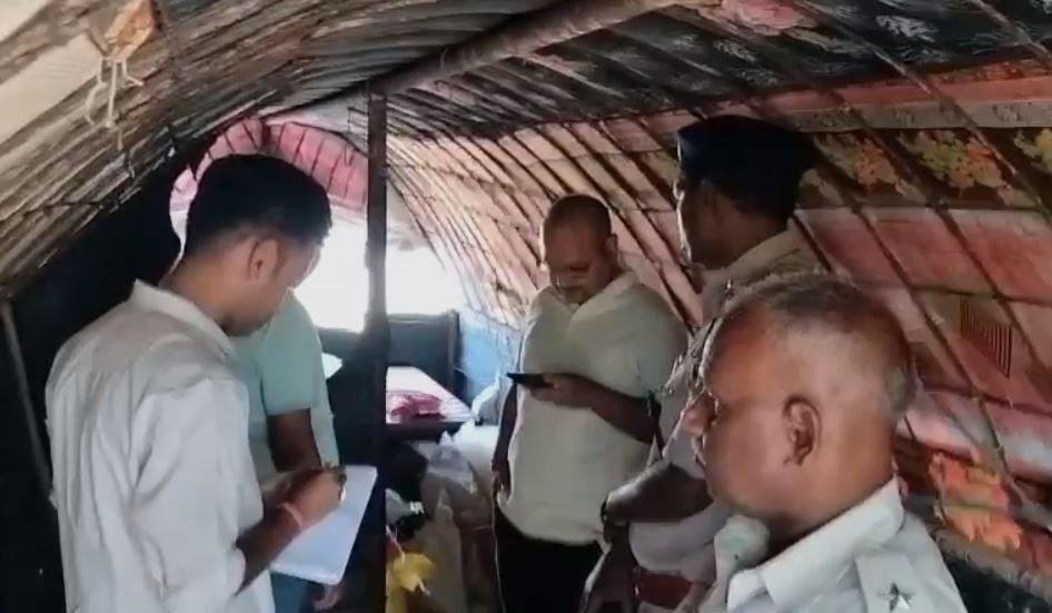 Khunti Murder : जली हुई युवती का शव बरामद, दुष्कर्म के बाद हत्या की आशंका... 4 22Scope News क6ूब 22Scope News