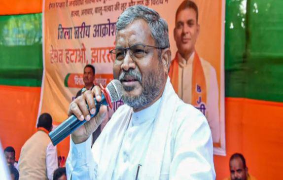Babulal Marandi का बड़ा आरोप, वोटबैंक के लालच में झामुमो कांग्रेस ने झारखंड को बारूद के ढेर पर बैठा दिया...