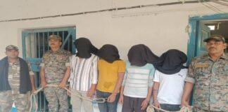 Dumka Crime : फर्जी बैंक अधिकारी बनकर पहले फंसाते थे फिर उड़ा लेते थे सारा माल, 4 साईबर अपराधी गिरफ्तार...