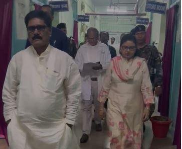 Breaking : रिम्स पहुंचे मंत्री योगेन्द्र प्रसाद, अस्पताल प्रबंधन की सराहना की...