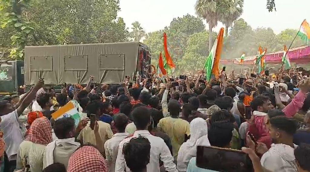 Modi जी पाकिस्तान का नामोनिशान मिटा देना चाहिए, सारण के शहीद के भाई ने कहा...