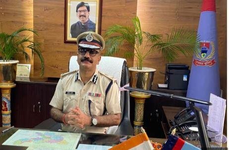 झारखंड में डीजीपी अनुराग गुप्ता के सेवा काल पर नया विवाद, एजी ऑफिस ने पे-स्लिप शून्य की