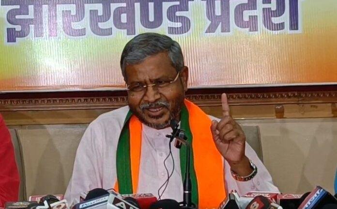Breaking : संवैधानिक संस्थाओं की बदहाली पर भड़के बाबूलाल-“राज्य में शासन नहीं, अराजकता का माहौल”