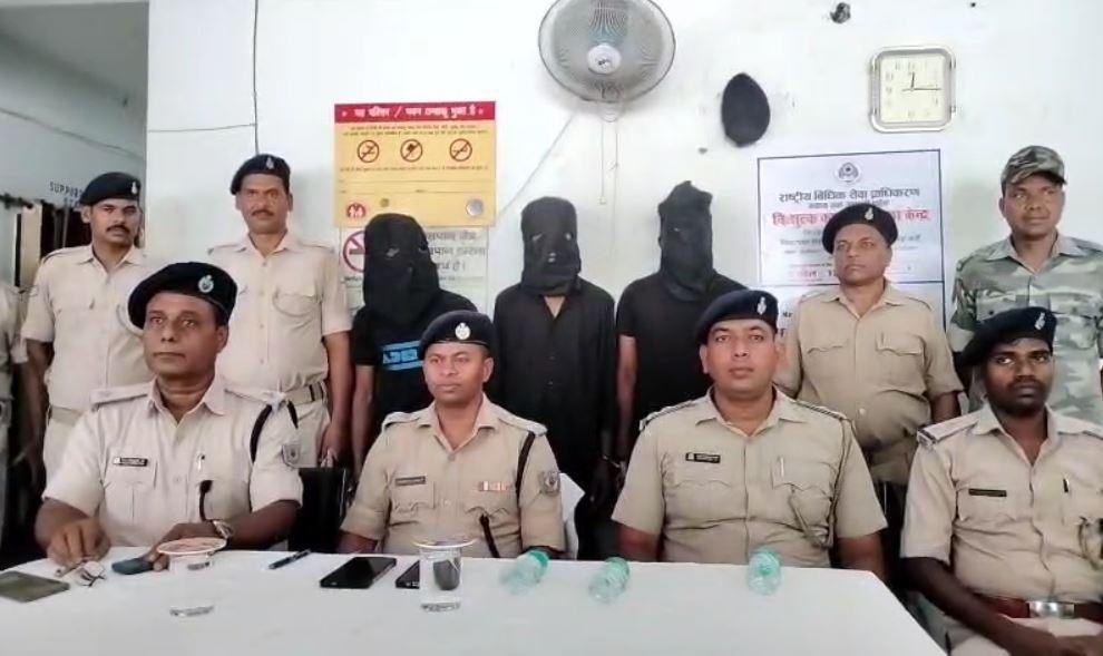 Dhanbad Crime : चुटकियों में बाइक उड़ाने वाले गिरोह का पर्दाफाश, दो शातिर गिरफ्तार...