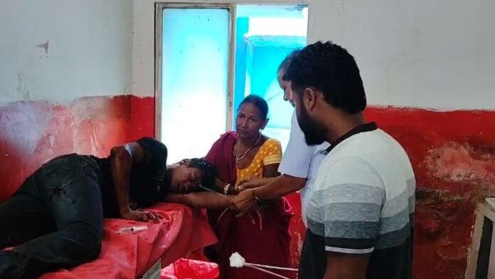 अज्ञात वाहन ने स्कूटी सवार को मारी टक्कर, युवक गंभीर रूप से घायल