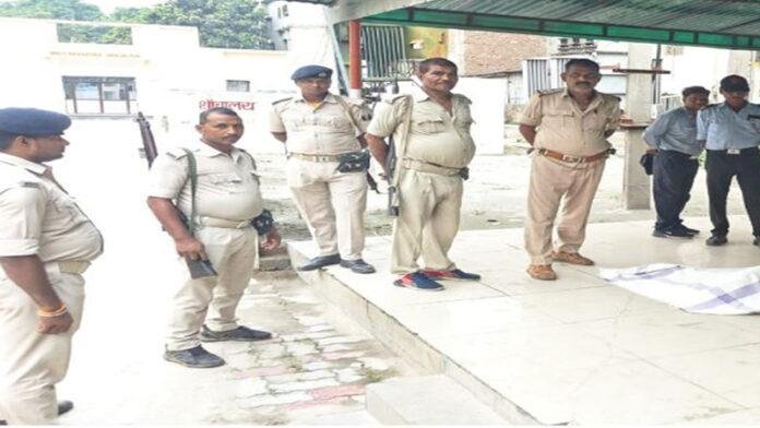 रात के अंधेरे में अपराधियों से भिड़ गए पुलिस-STF, कुख्यात अपराधी ढेर
