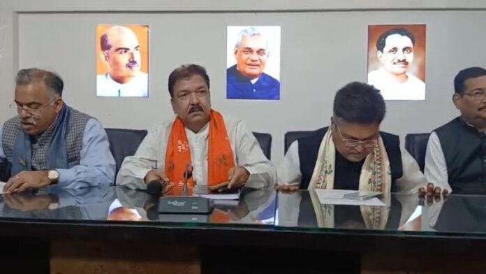 BJP ने बुलाई बड़ी बैठक, पहुंचे कई बड़े नेता