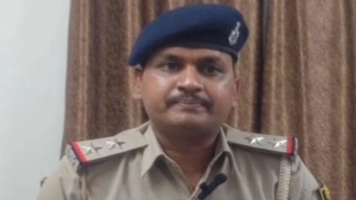 Bihta DSP Pankaj Mishra नाबालिक लड़की से दुष्कर्म, रेलवे ओवर ब्रिज पर हुई घटना, एक आरोपी गिरफ्तार