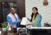 DM से पूर्व विधायक ने की मुलाकात, कहा- गुप्ता धाम तक हेलीकॉप्टर सेवा हो शुरू