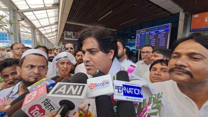 पटना पहुंचे इमरान प्रतापगढ़ी, इम्तियाज को श्रद्धांजलि देने के लिए जाएंगे छपरा