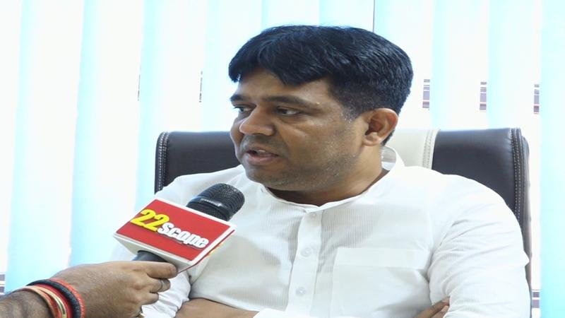 खालिद अनवर ने कहा- राहुल कितने भी कर लें दलित छात्र के साथ संवाद, नहीं होगा कुछ