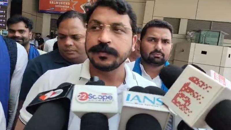 हर संकट से निपट सकती है हमारी सेना - चंद्रशेखर आजाद