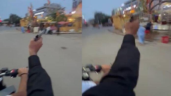 Patna के बोरिंग रोड चौराहा के पास फायरिंग का Video Viral