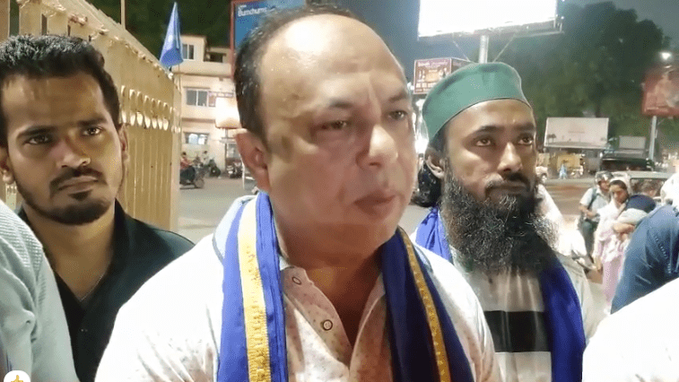 Jamshedpur News: आजाद समाज पार्टी ने जमशेदपुर में 'एक दीपक शहीदों के नाम' कार्यक्रम आयोजित किया
