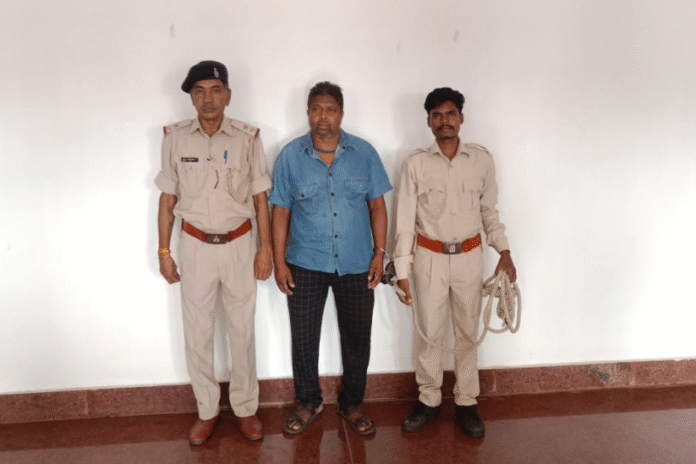 Gumla : मवेशी तस्करी का भंडाफोड़, 45 मवेशी बरामद, एक तस्कर गिरफ्तार...