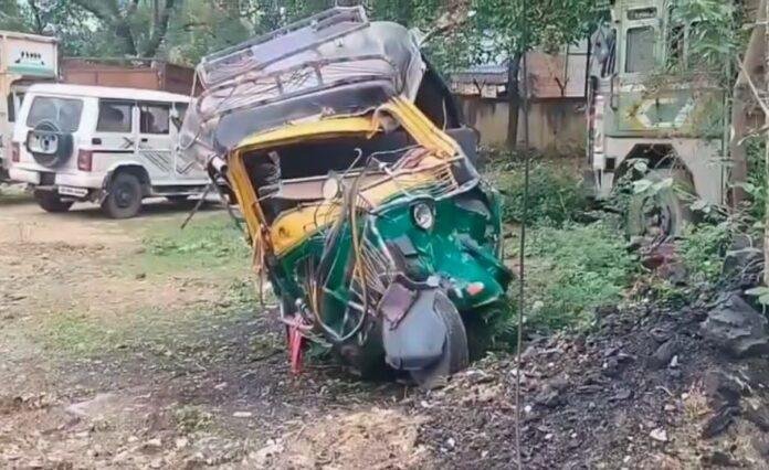 k56 Koderma : एक ही ऑटो में सवार थे 9 लोग, पिकअप ने ऑटो में मारी भयंकर टक्कर, दो की दर्दनाक मौत...