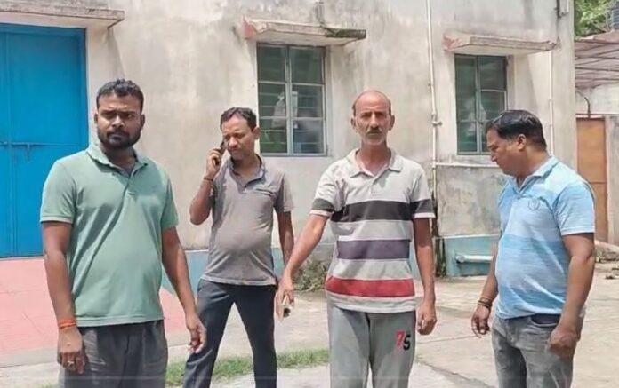 l56 Dhanbad : निर्माणाधीन अपार्टमेंट के बेसमेंट में बुजुर्ग का शव मिलने से मची सनसनी, हत्या की आशंका...