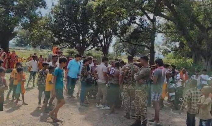 Giridih Accident : सीमेंट लदे ट्रक ने बाइक सवार को मारी टक्कर, हालत गंभीर...