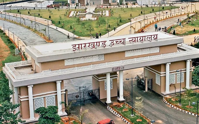 Breaking : जेएसएससी सीजीएल रिजल्ट पर हाईकोर्ट का रोक बरकरार, पेपर लीक का...