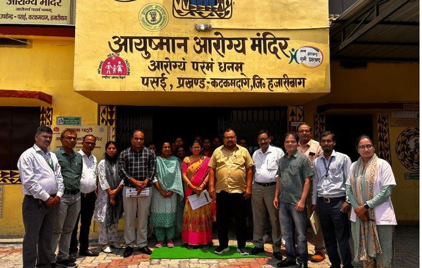 Hazaribagh पहुंची एनक्वास की टीम, पसई आरोग्य मंदिर का किया निरीक्षण...