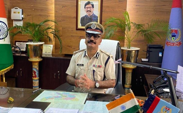 Jharkhand Politics : डीजीपी नियुक्ति पर सियासत तेज, बाबूलाल के आरोप पर झामुमो और भाजपा में जुबानी जंग...