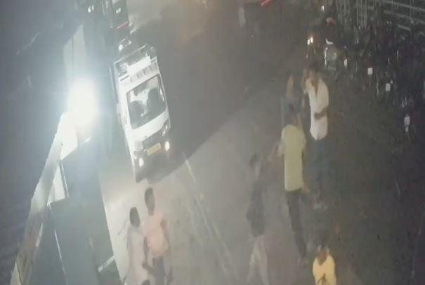 Dhanbad : झरिया में जमकर मारपीट, भाजपा नेता लक्की सिंह के दो समर्थक गिरफ्तार...