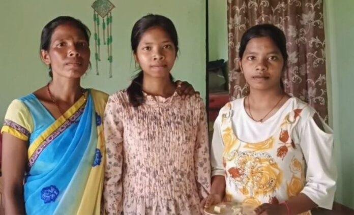 Lohardaga : आदिवासी मजदूर की बेटी बनी जिला टॉपर, झारखंड में मिला ये स्थान...