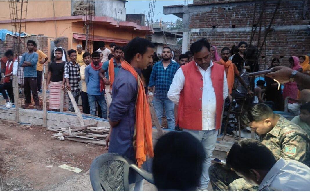 Giridih Suicide : युवती ने फांसी के फंदे के सहारे झूलकर दे दी जान, तफ्तीश में जुटी पुलिस...