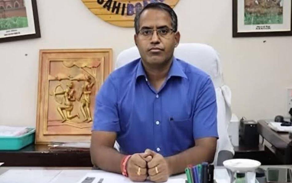 Giridih Breaking : राम निवास यादव बने गिरीडीह के नए उपायुक्त, नमन प्रियेश लकड़ा को देवघर की कमान...
