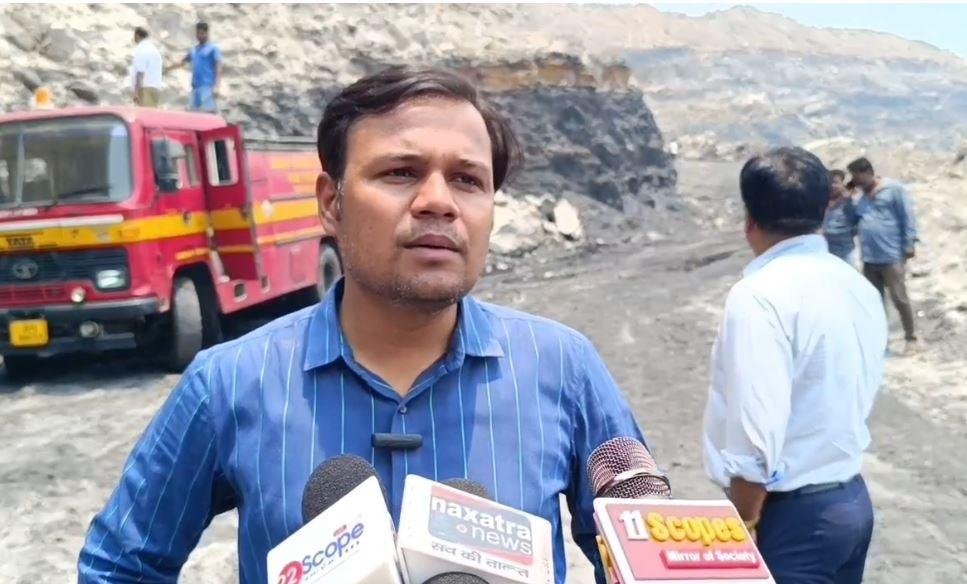 Dhanbad : देवप्रभा आउटसोर्सिंग साइट पर खून से सना मिला युवक का शव, हत्या या आत्महत्या जांच में जुटी पुलिस...