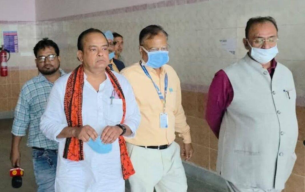 Ranchi : झारखंड में डॉक्टरों की छुट्टियां रद्द, स्वास्थ्य मंत्री इरफान अंसारी के सख्त निर्देश...