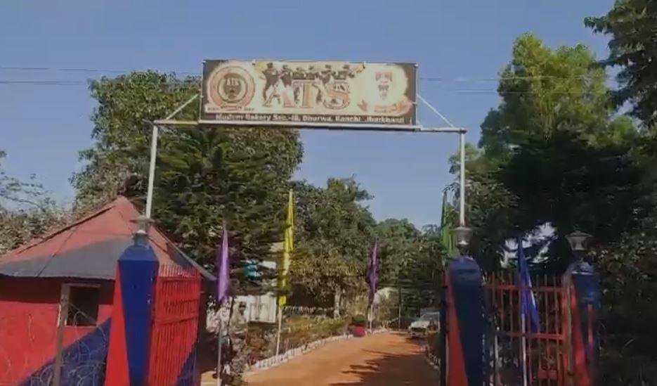 Breaking : नक्सली संगठन में शामिल होने का आरोप